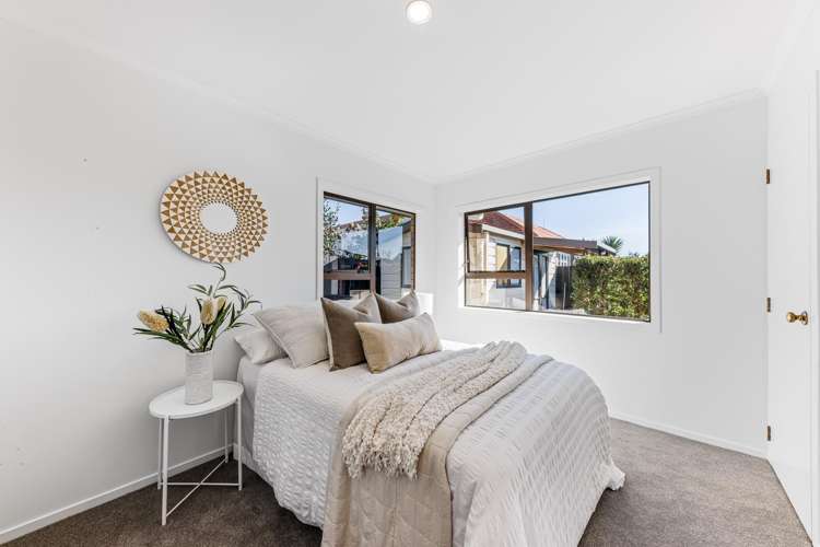 7b Neville Street Point Chevalier_11