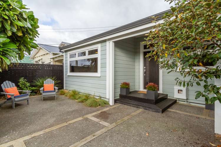 22 South Street Petone_1