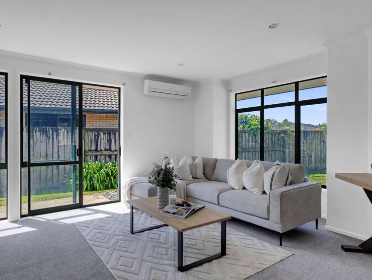 5 Locksley Lane Hamilton East_25