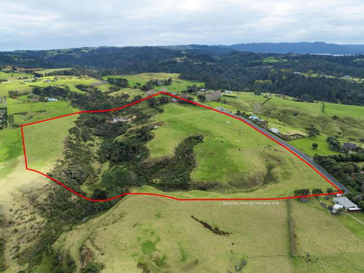 3087 Awhitu Road_0