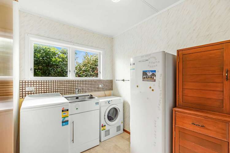 90 Surrey Road Springvale_24