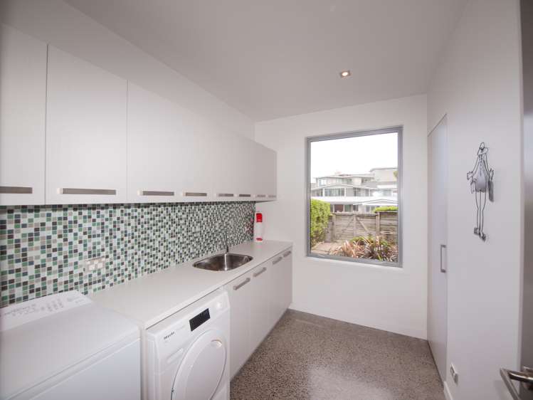 24e Mandalay Terrace Khandallah_7