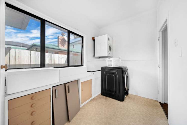 8 Picton Street Papatoetoe_21