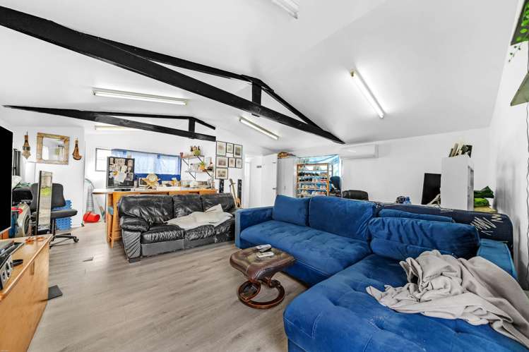 2083 Great North Road Avondale_14