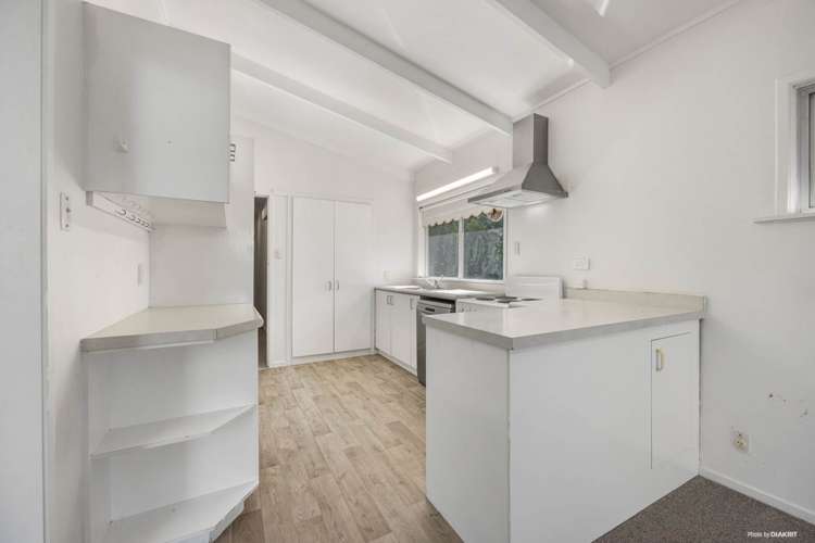 22 Doment Crescent Orewa_3