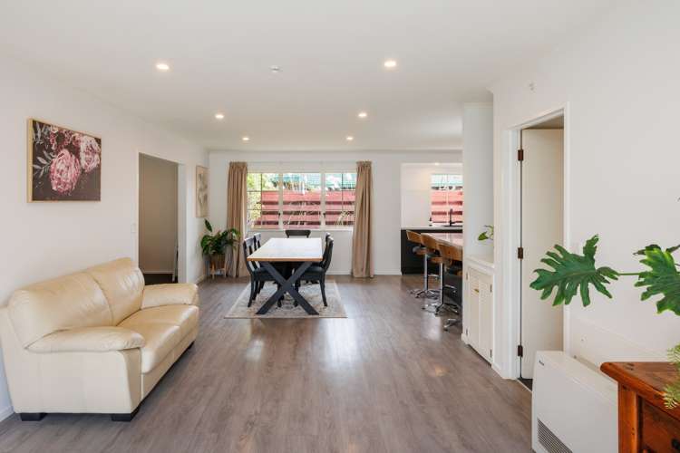 10 Sandstrom Grove Feilding_12