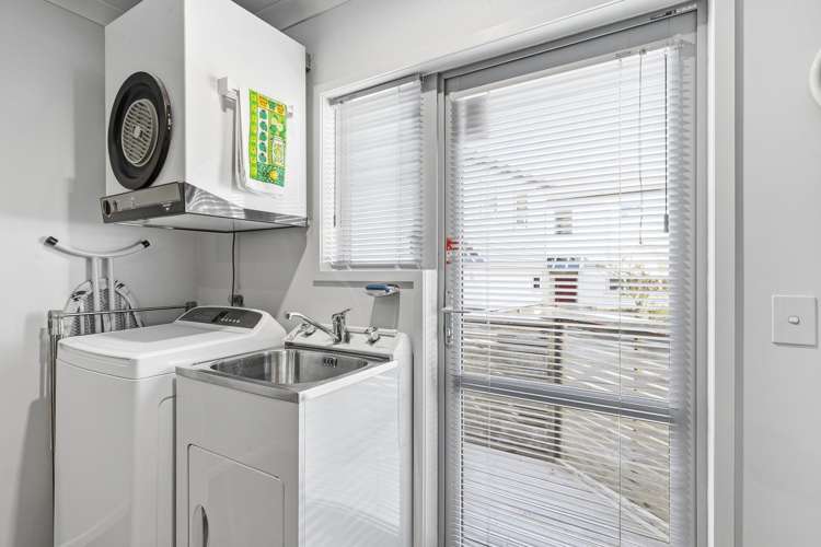 5B Stephen Street Johnsonville_10