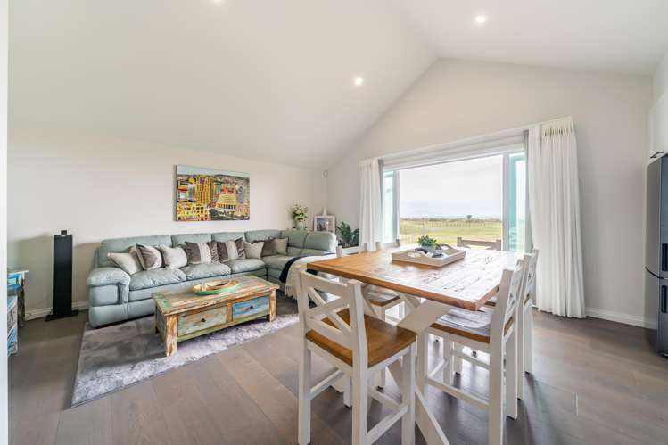87 Rutherford Drive Waikanae Beach_32