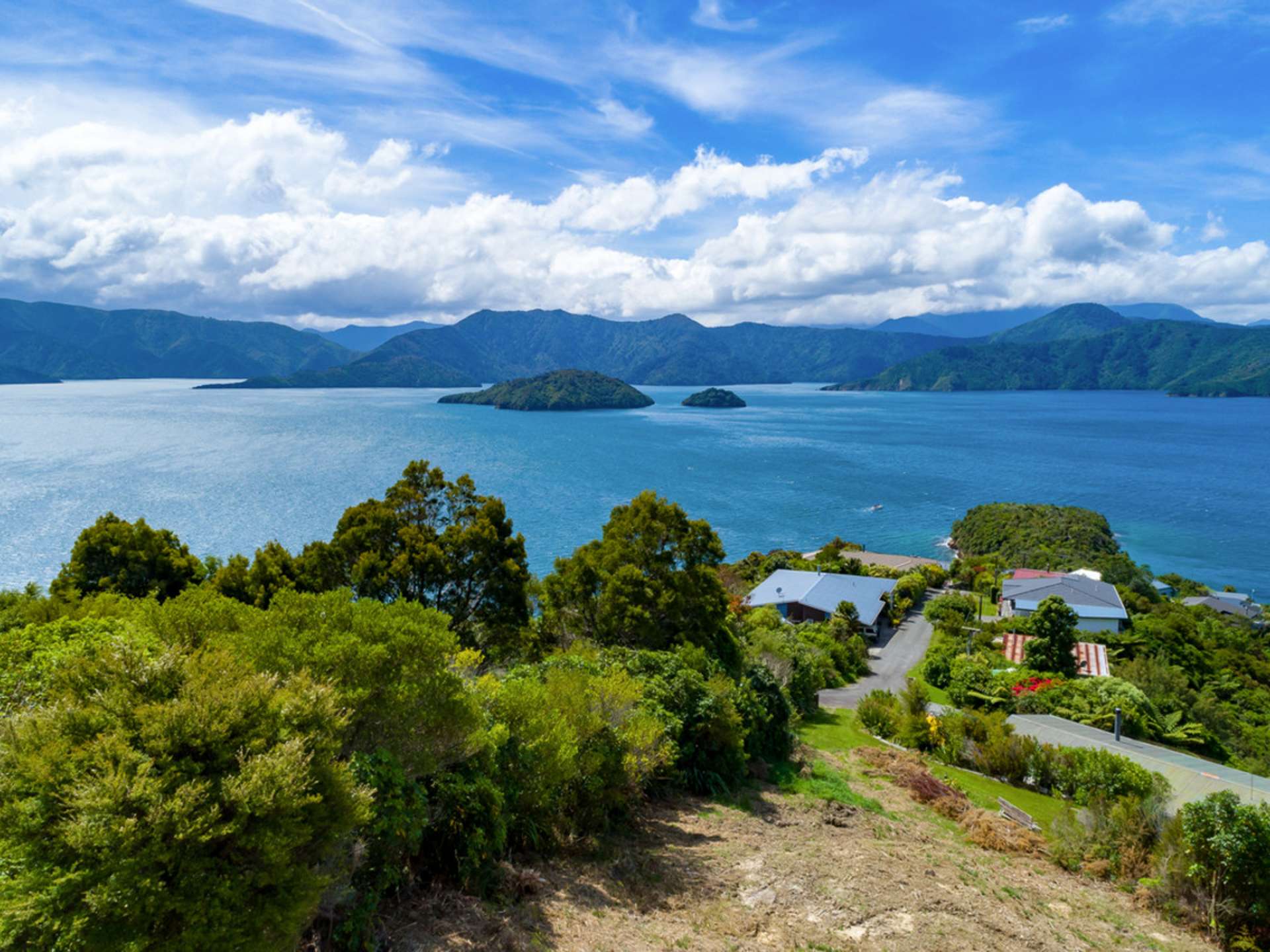 Karaka Point Waikawa_0