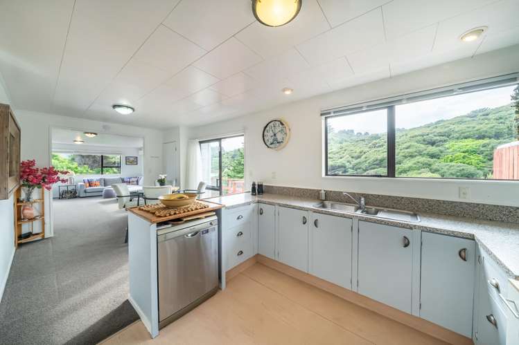 20 Roys Road Plimmerton_10