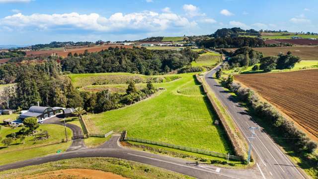 Superb location - No covenants