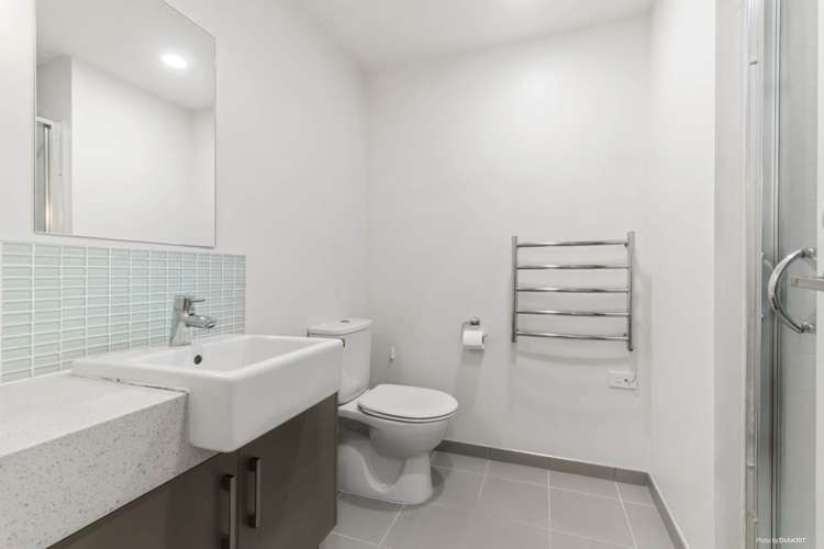 218/4 Wagener Place Mt Albert_11