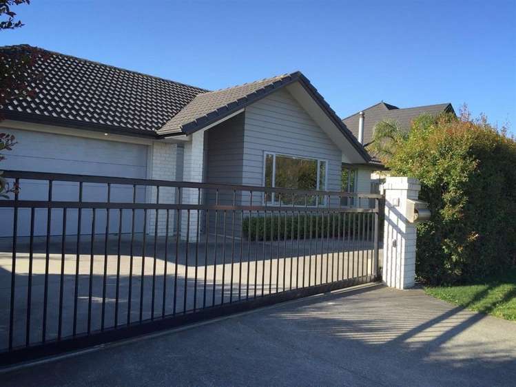 312 Ormiston Road Flat Bush_10