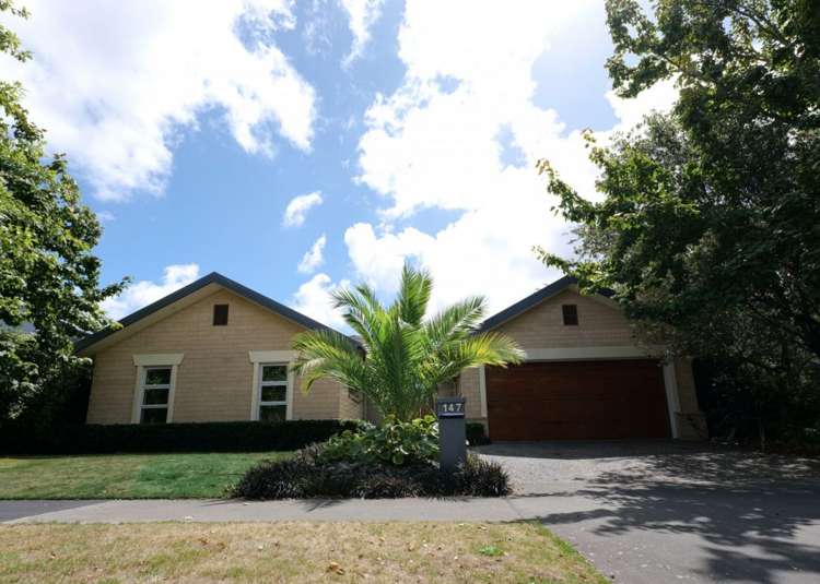 147 Hussey Road Northwood_25