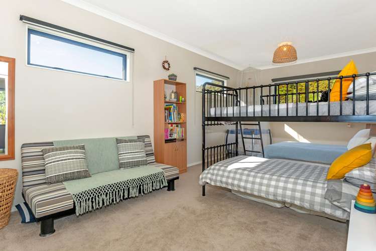 13 Ratau Street Mahia_9