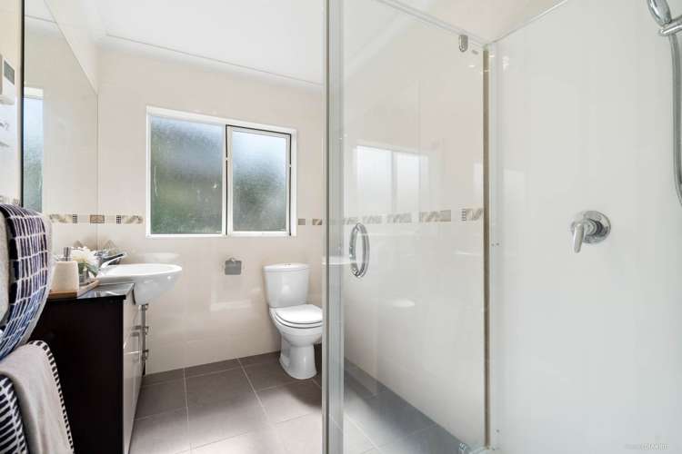 73 Buscomb Avenue Henderson_12