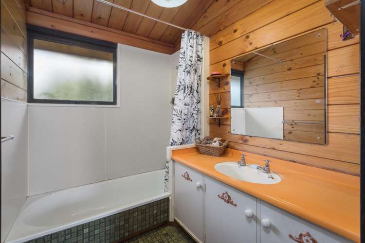 63 Puke Road Paeroa_11