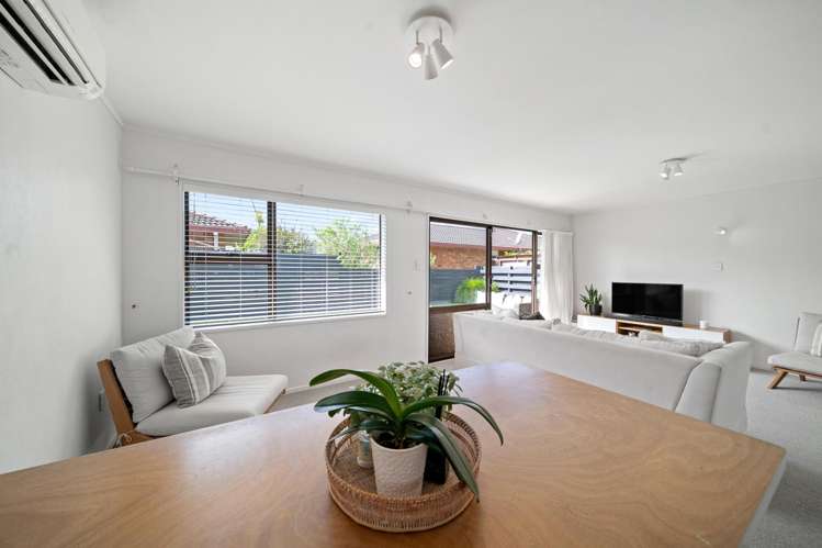 2/88 Edgecumbe Road Avenues_12