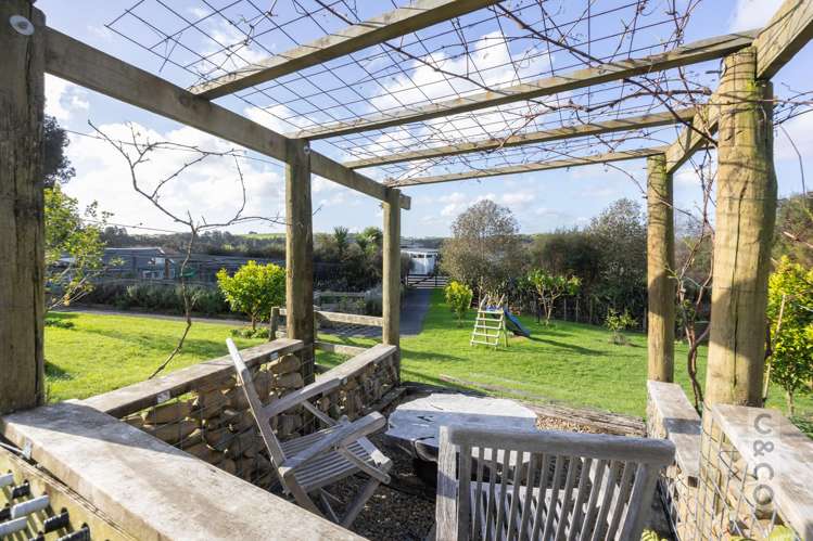 93 Alf Access Road Helensville_47