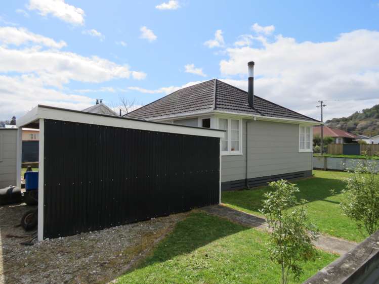 42 Main Street Reefton_16