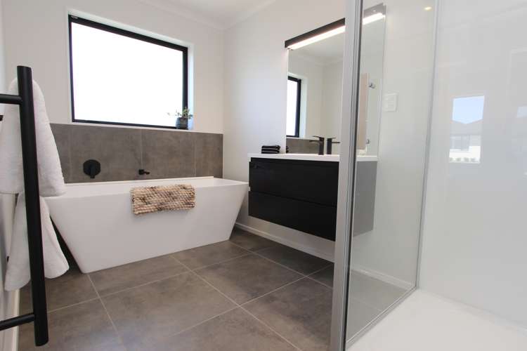 30 Catalina Crescent Burleigh_22