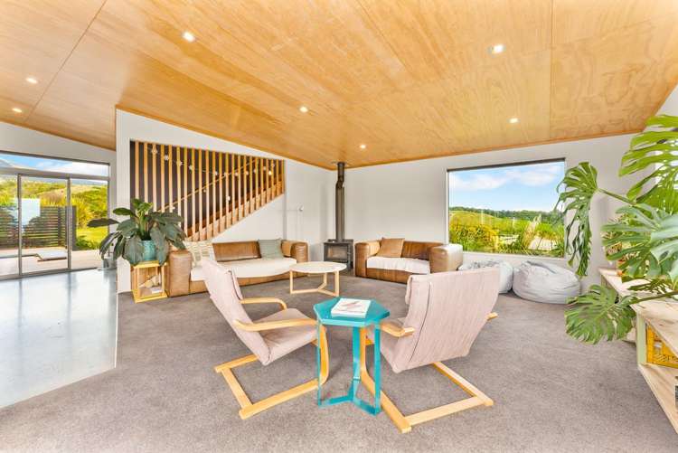 664 Upper Pitone Road Oakura_5