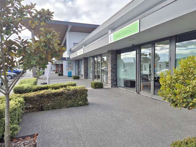 Ground Floor in Modern Retail Complex