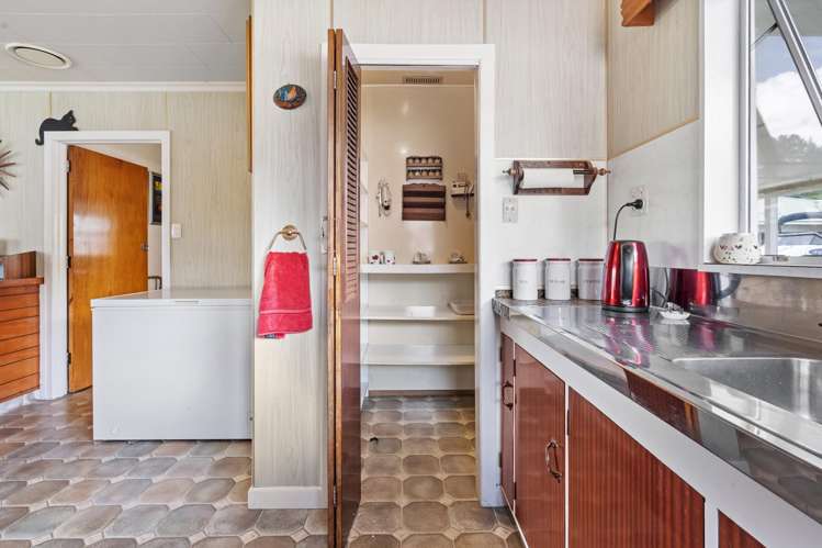 16 Waikaraka Beach Road Tamaterau_17