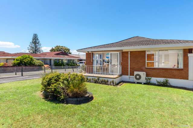 26 Faith Bullock Place New Lynn_1