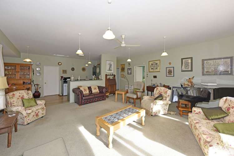 8 Kotlowski Road Takamatua_8