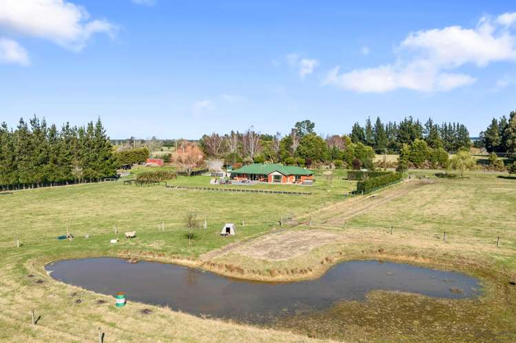 724 Loburn Whiterock Road Loburn_32