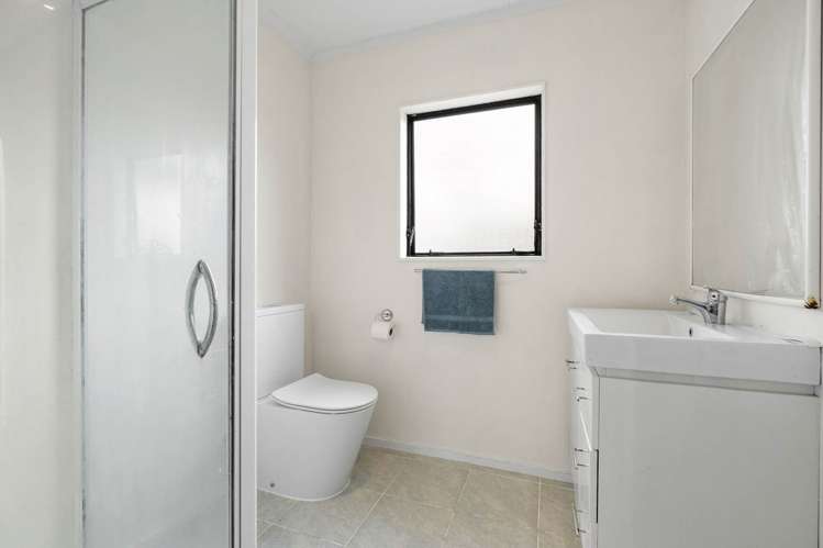 2/65 Weldene Avenue Glenfield_12