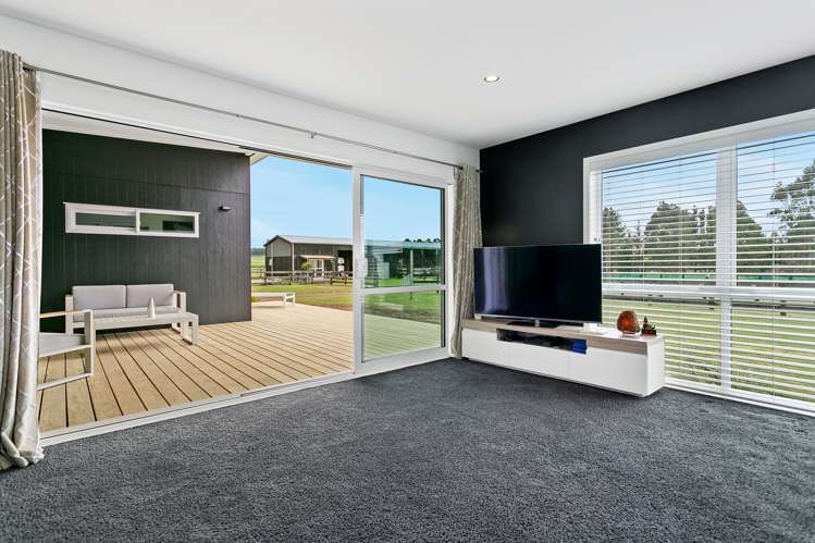 341 White Road Broadlands_6