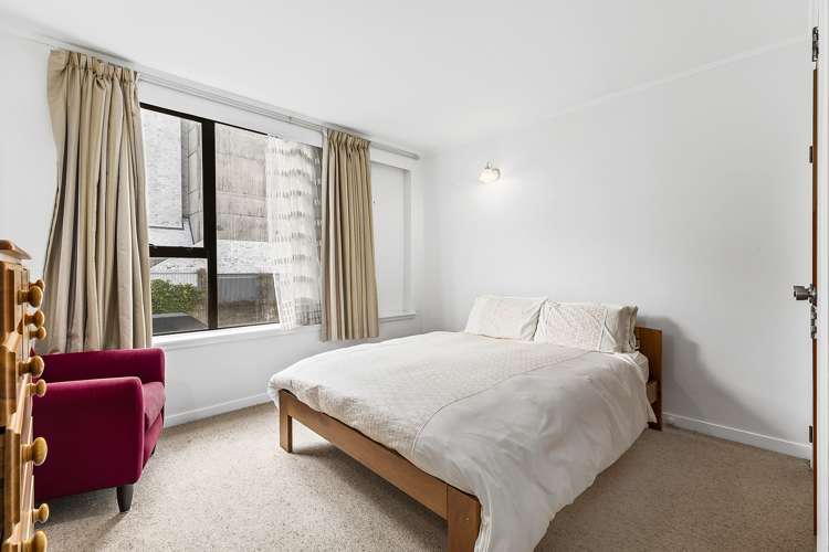 12/70 Hobson Street Thorndon_6