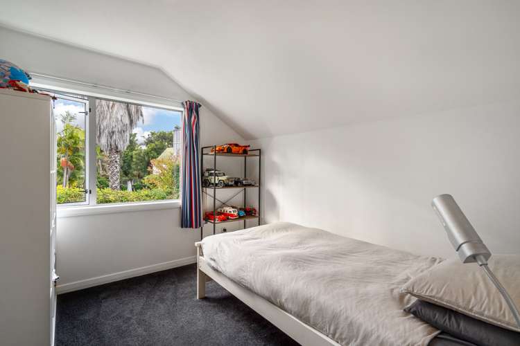 2/7 Phillip Parade Forrest Hill_16