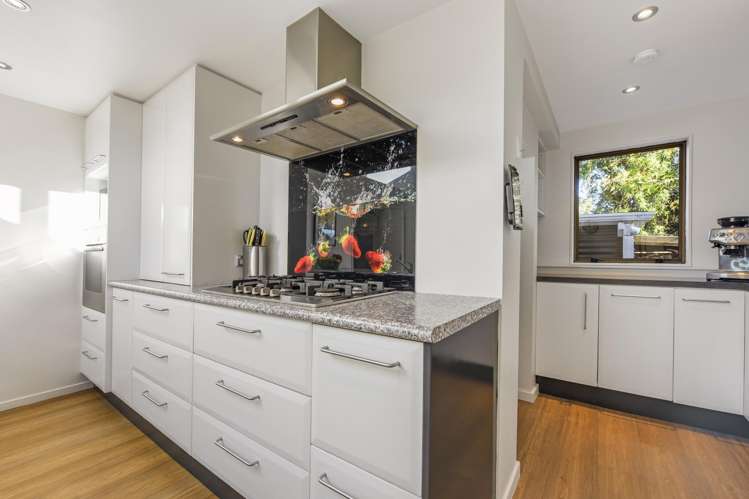 5 Teece Drive_5