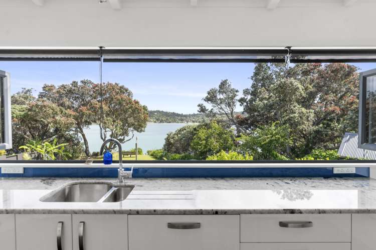 24 Esslin Road Surfdale_9