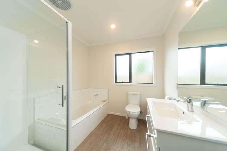 32 Wescombe Grove Feilding_24