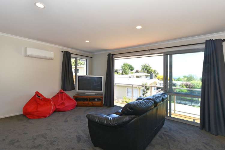 8 Olivias Place Stoke_12