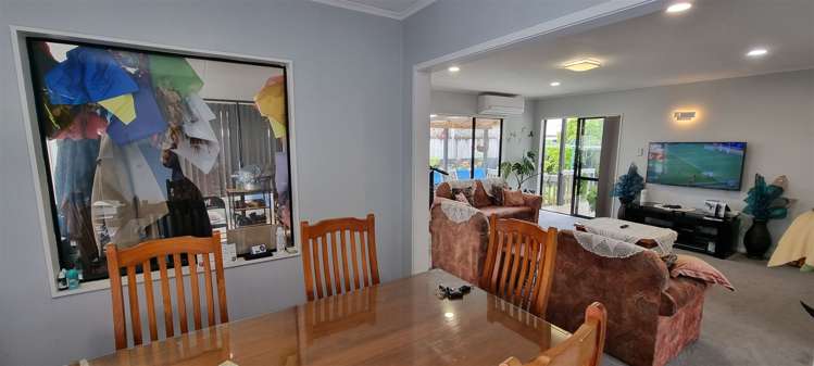 8a Fruitvale Road New Lynn_13