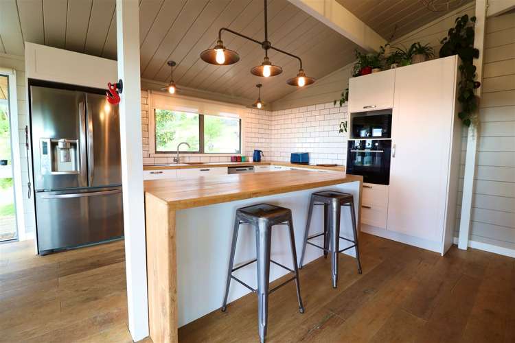 81 Mcgregor Road Clevedon_12