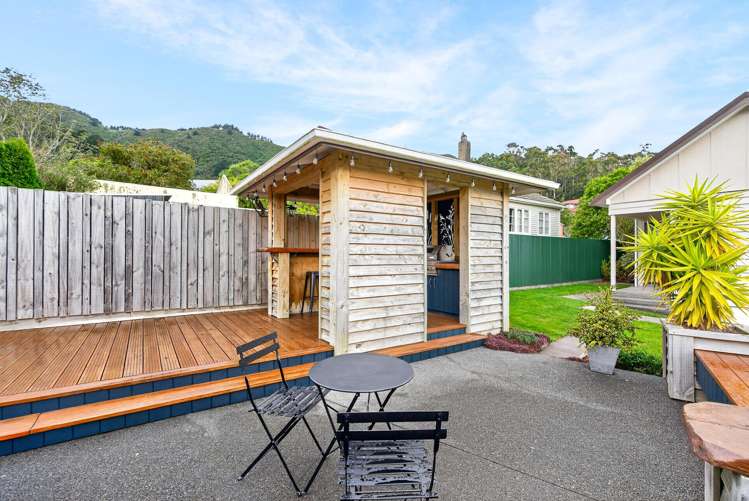 54 Wilkie Crescent Naenae_23