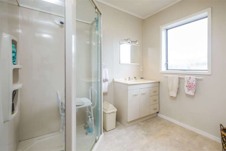 2/8 Prictor Street Papakura_6