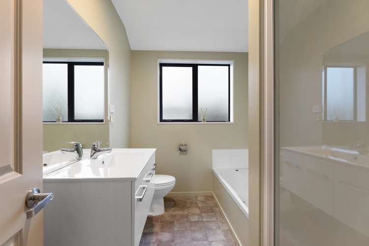 164 Main Street Oxford_13