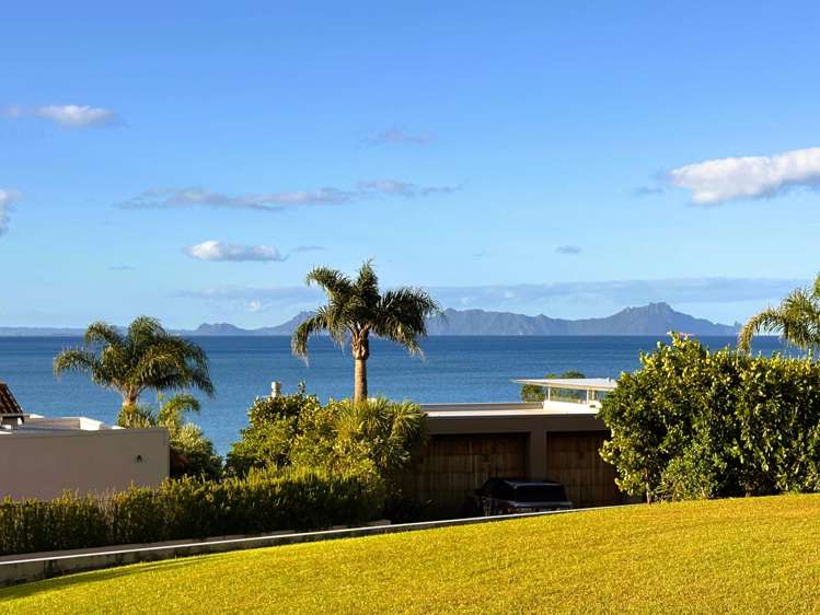 6 Breadalbane Place Langs Beach_6