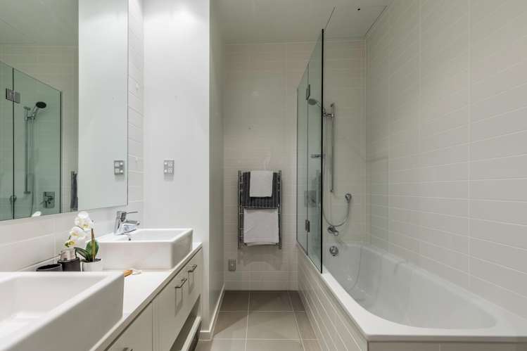 1303/3 Northcroft Takapuna_10
