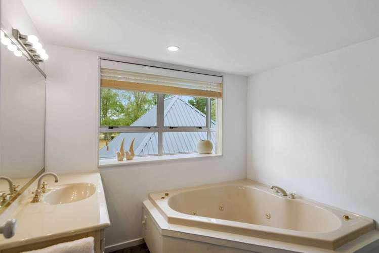 533 Yaldhurst Road Yaldhurst_12