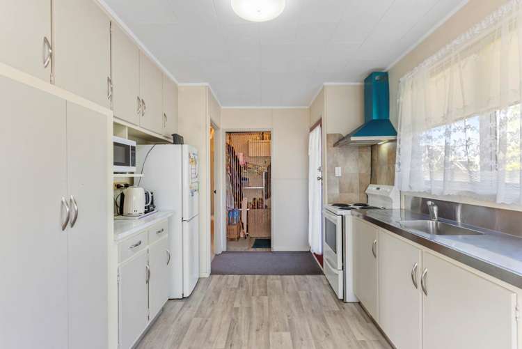 2/8 Seton Place Clover Park_23