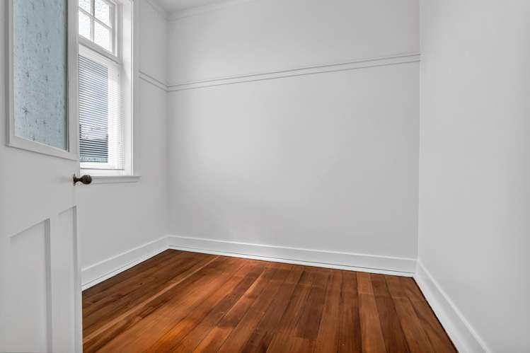 175 + 175A High Street Eltham_32