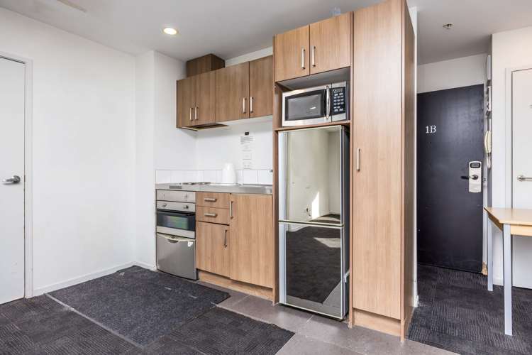 1b/6 Saint Martins Lane Grafton_7